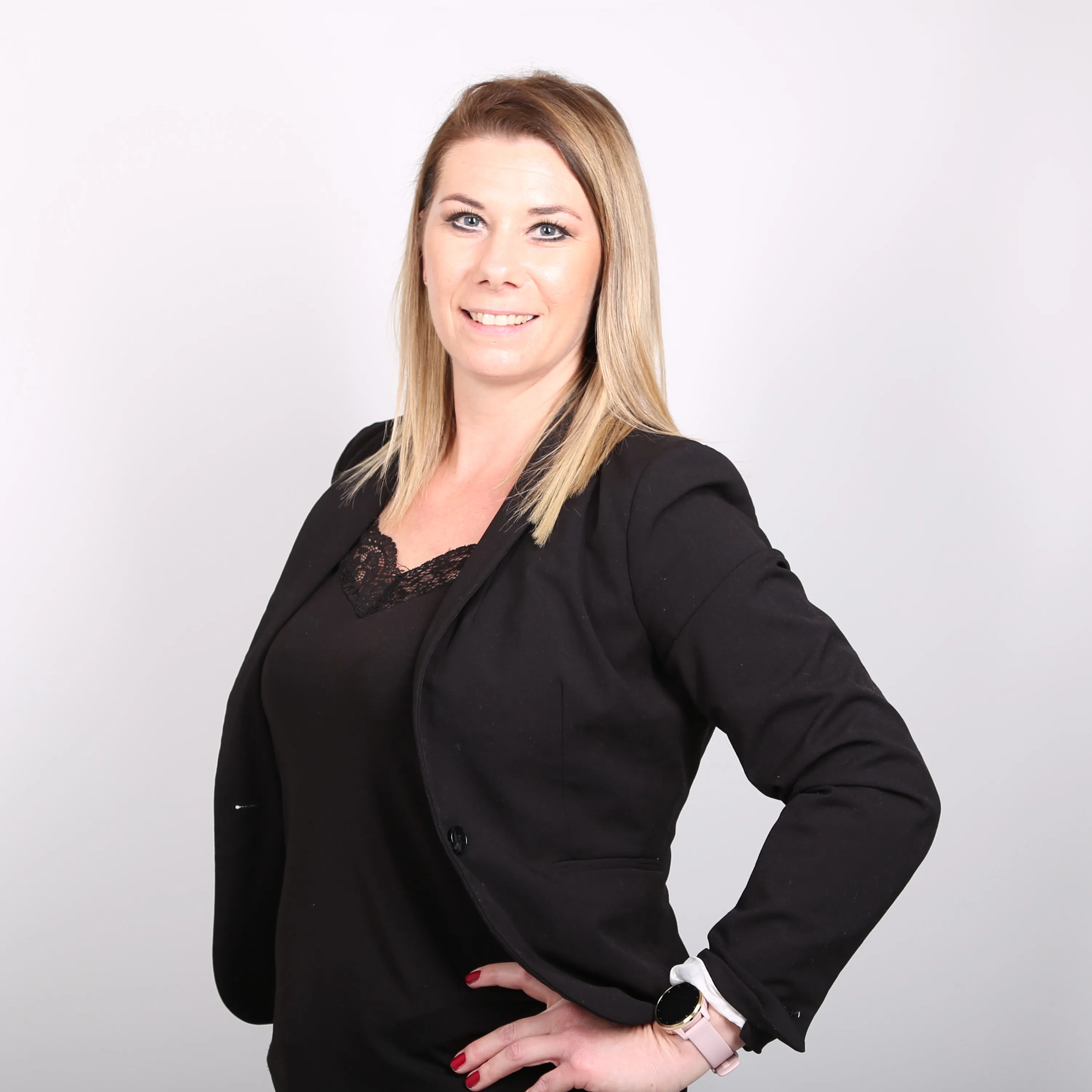 Sarah Irrasch, Rédaction en ligne BellAffair